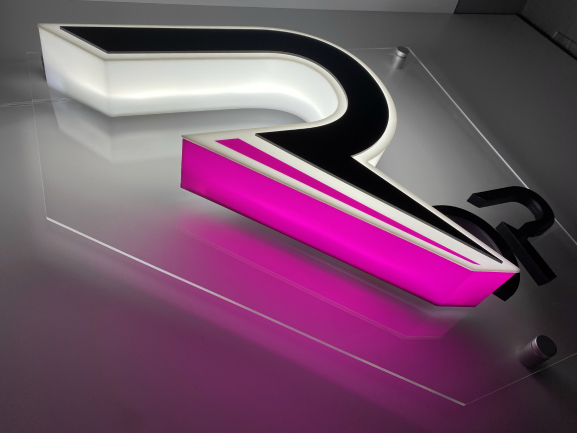 световой логотип компании